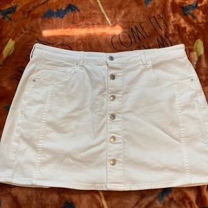 NWT white American eagle skirt